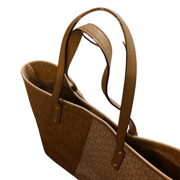 Michael Kors Tote - Picture 4 of 5